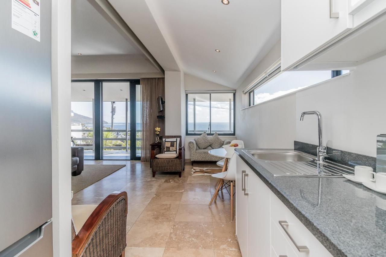 51 On Camps Bay 3*