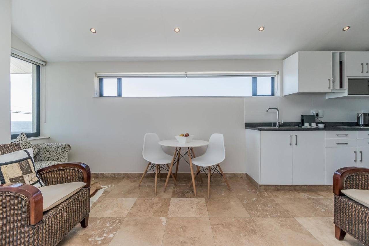 Guest house 51 On Camps Bay