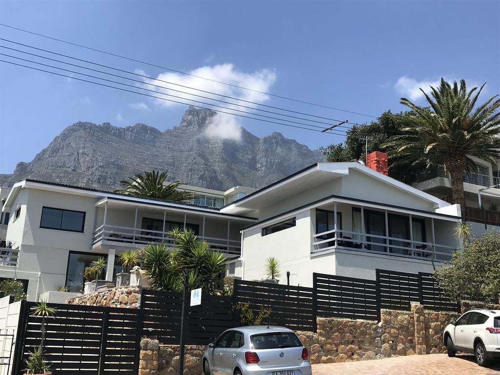51 On Camps Bay Guest house 3*